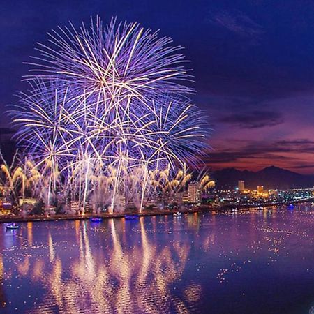 Ibiza Riverfront Da Nang Hotel Powered By Aston Exteriér fotografie