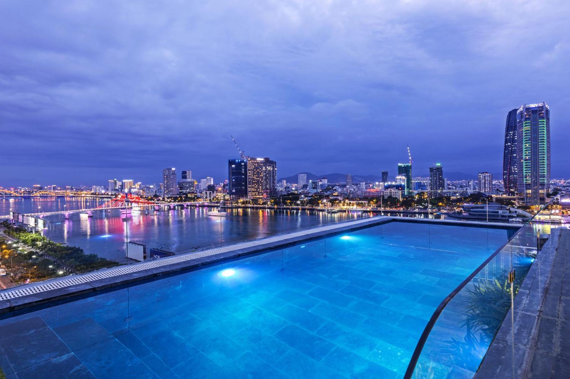 Ibiza Riverfront Da Nang Hotel Powered By Aston Exteriér fotografie