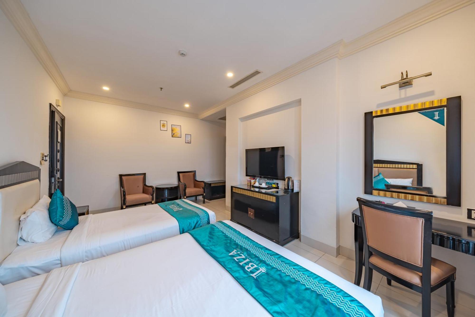 Ibiza Riverfront Da Nang Hotel Powered By Aston Exteriér fotografie